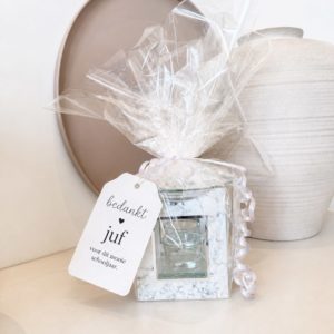Juf bedankt pakket marmerlook brander